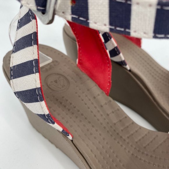Crocs sandals womens 8 navy striped nautical leigh wedge strappy lightweight - Picture 4 of 7